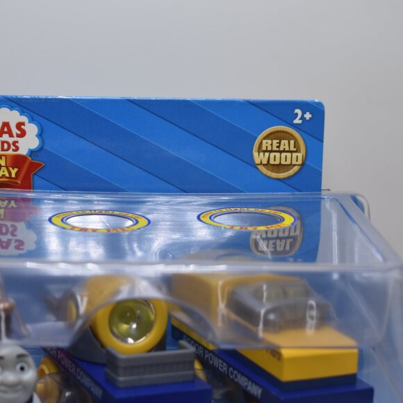 Fergus and the Power Car Learning Curve Thomas & Friends Real Wood Sealed 2011 - Picture 4 of 8